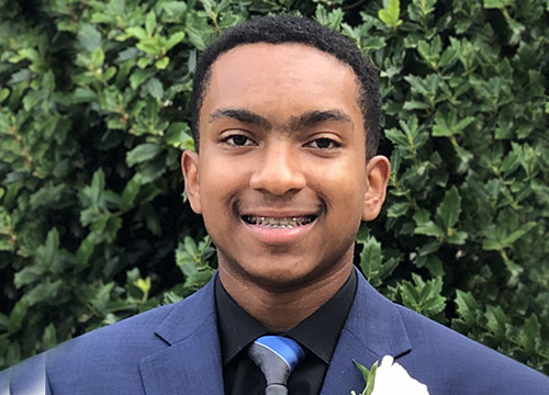 DiscoverSTEM Student Kenny DeCay